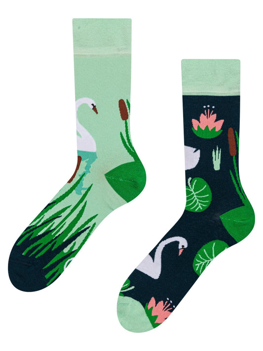 Chaussettes à motifs: Cygne et nénuphar