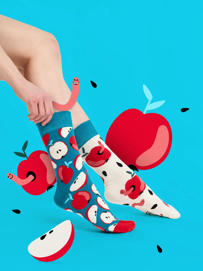 Chaussettes à motifs: Pommes rouges