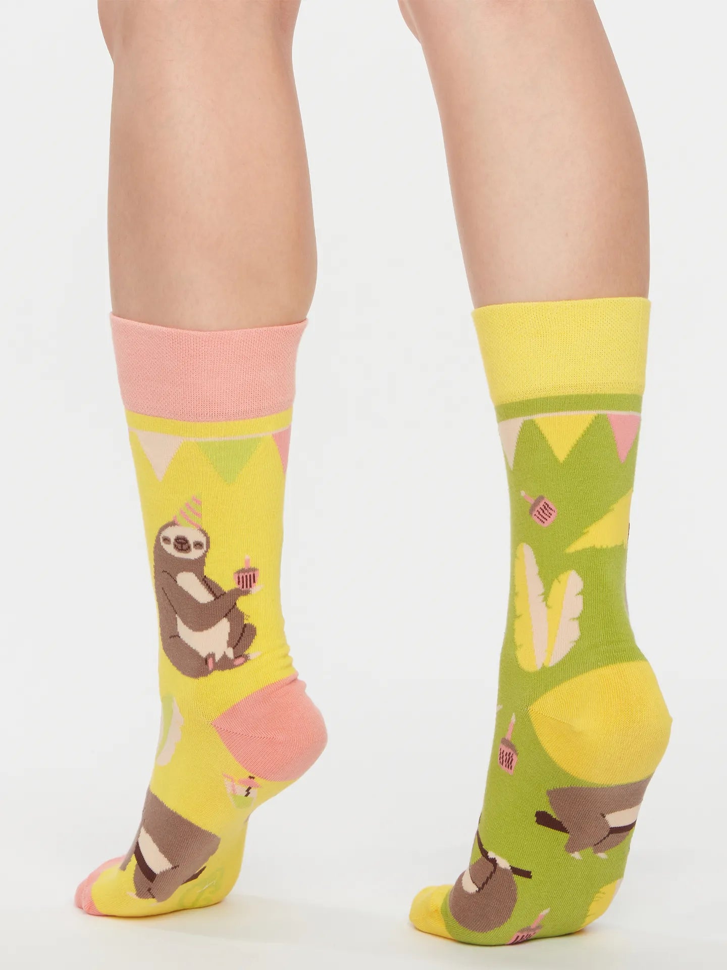 Chaussettes à motifs: Le paresseux en fête