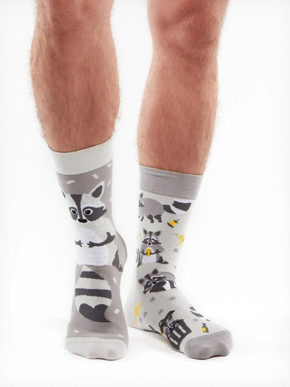 Chaussettes à motifs: Le raton laveur farceur
