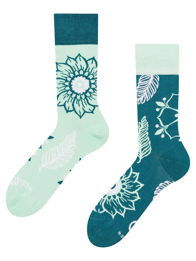 Chaussettes à motifs: Mandala et feuilles