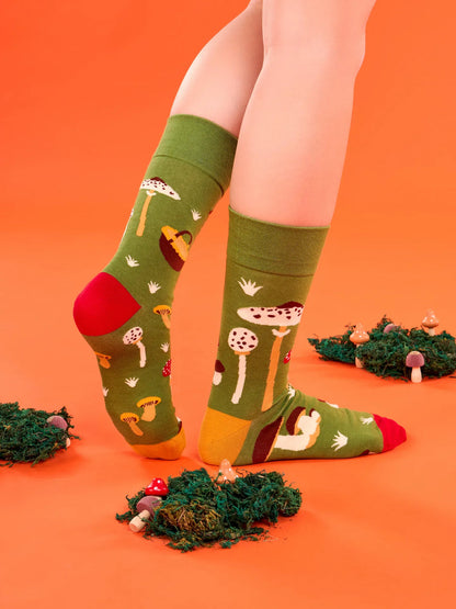 Chaussettes à motifs: Chasse aux champignons