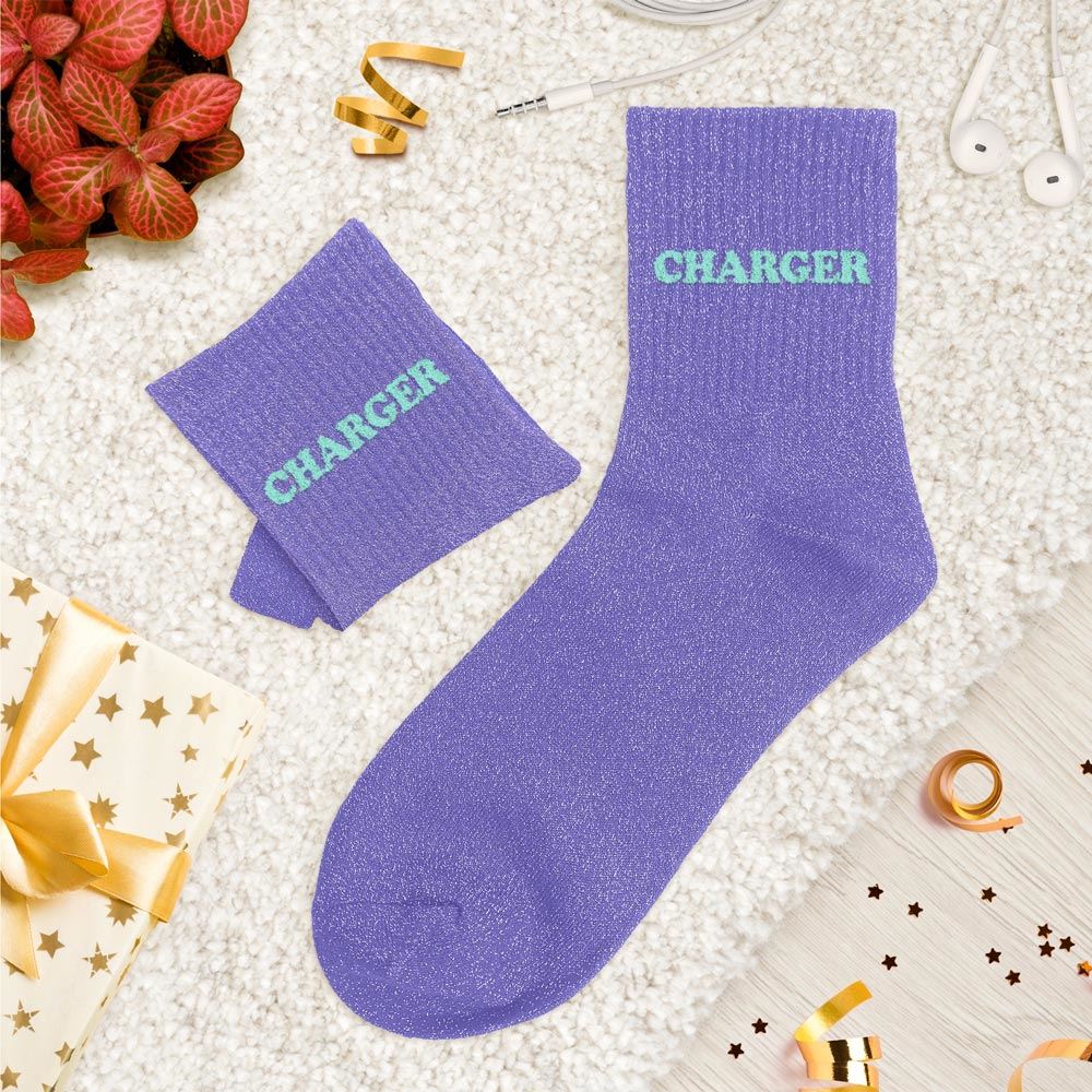Chaussettes paillettes tuftées: CHARGER